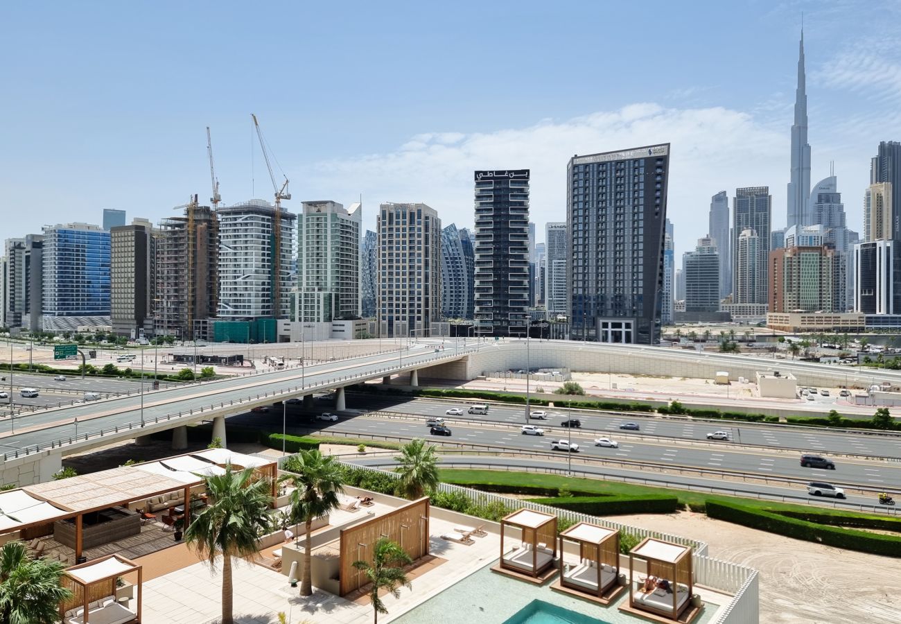 Appartement à Dubai - Upside Living | Studio with balcony and Burj View